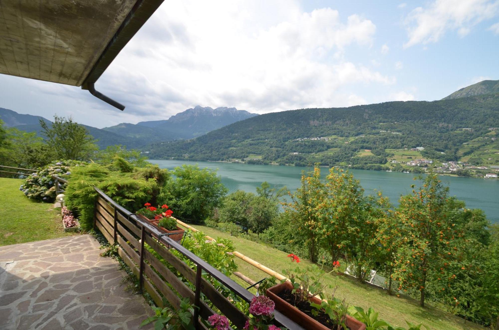 Trentino Appartamenti Oss 테나 외부 사진